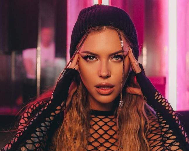 Рита Дакота