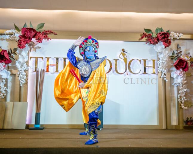 заказать Chinese Mask Change на Пхукет