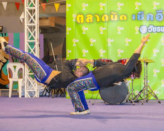 заказать Goody Acrobatic Show на Пхукет