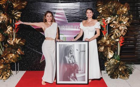 гости и фотозона 4