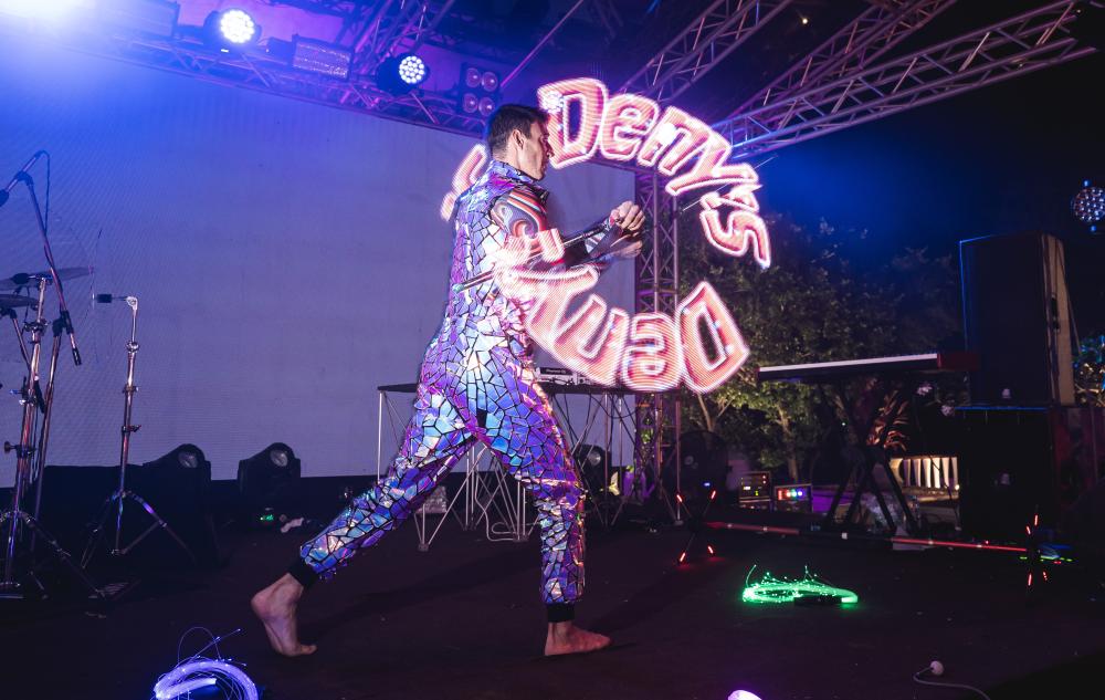 шоу-программа