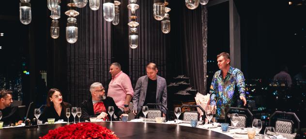 фото за столом 5