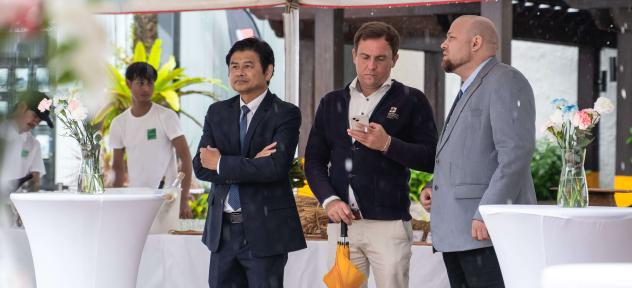 приглашенные гости и декор 1