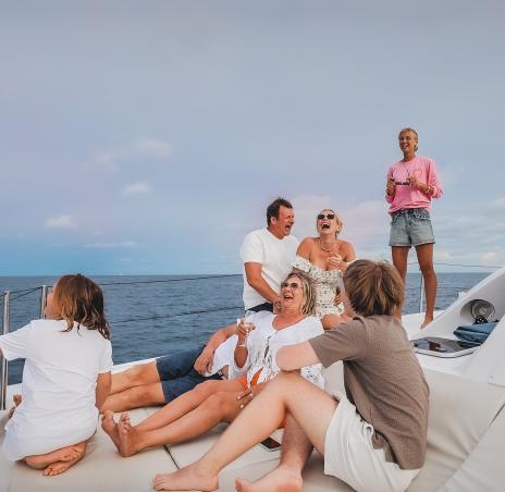 пара и гости 13