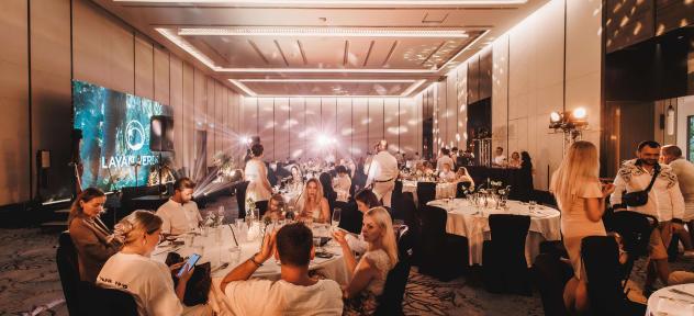 гости и декор 1