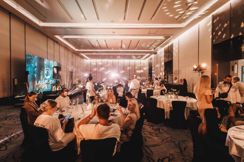 гости и декор