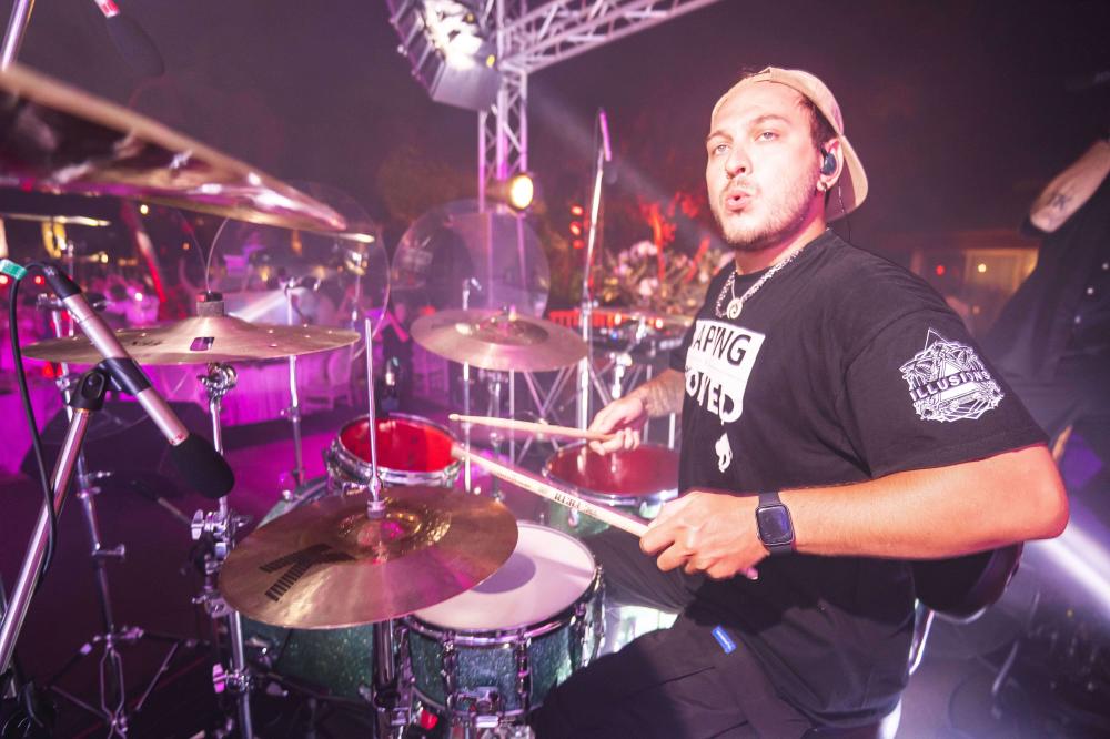 артист и оборудование