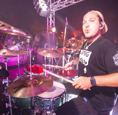 артист и оборудование 17