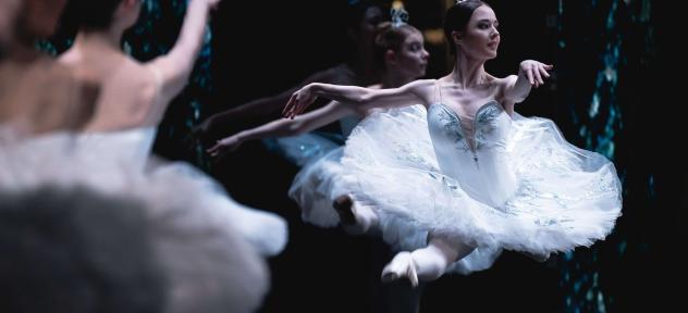 артисты на сцене 21