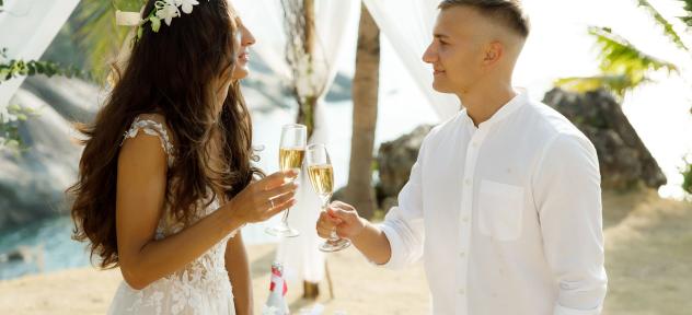 молодожены 35