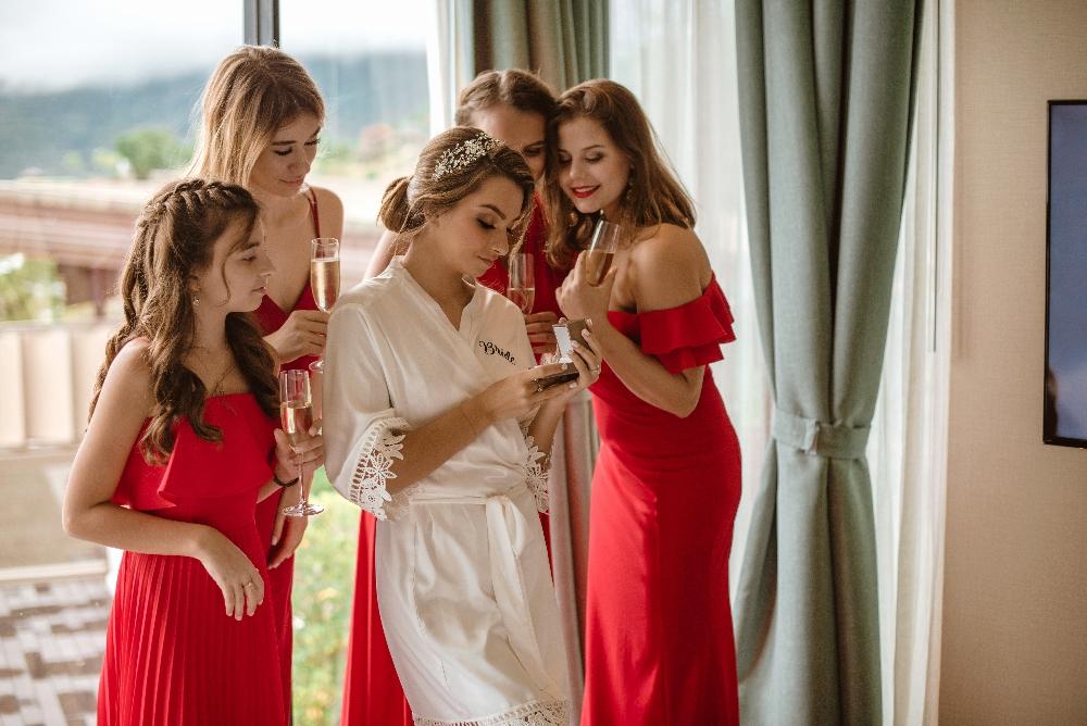 невеста и гости