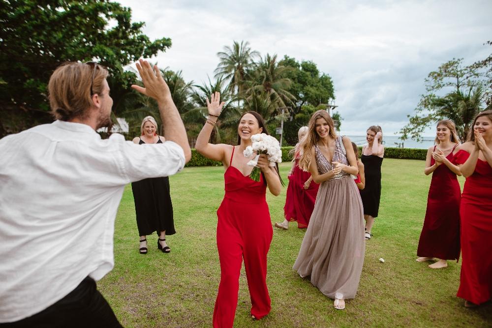 невеста и гости