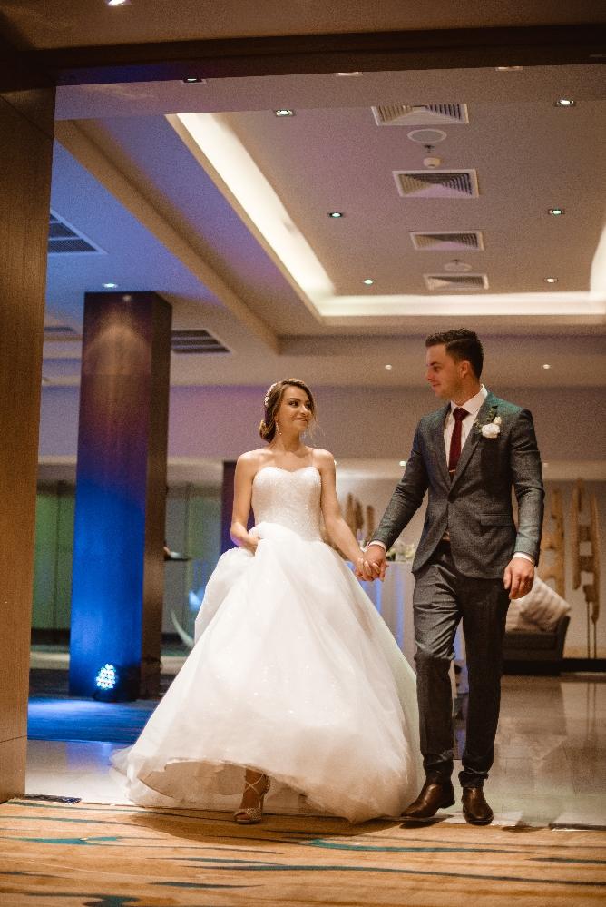 невеста и жених