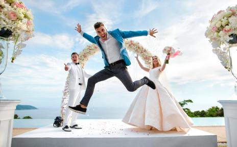 жених и невеста и гость 16