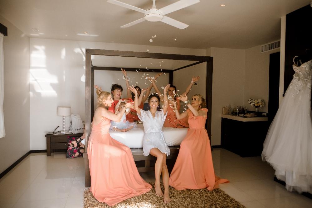 невеста и гости