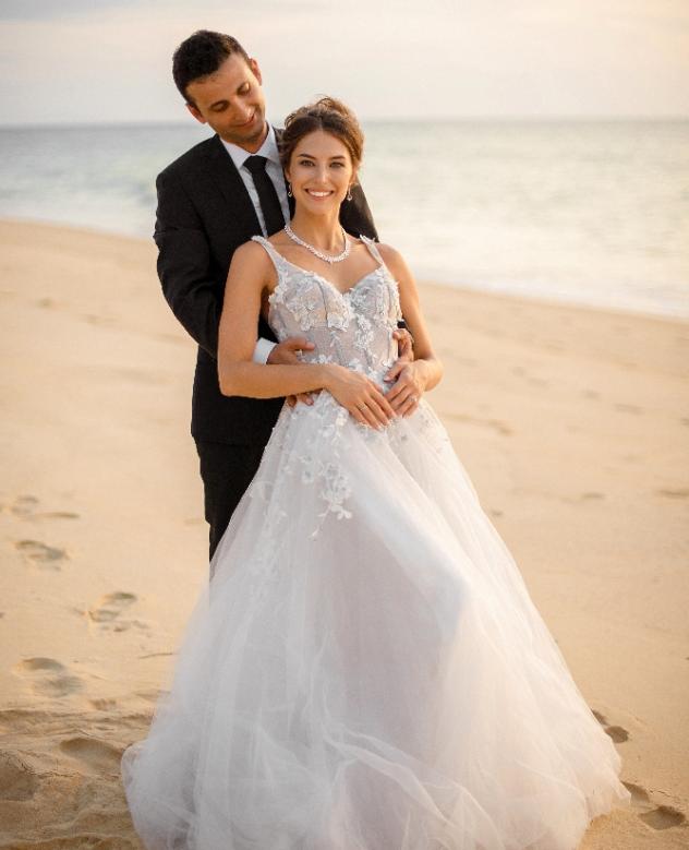 молодожены 48