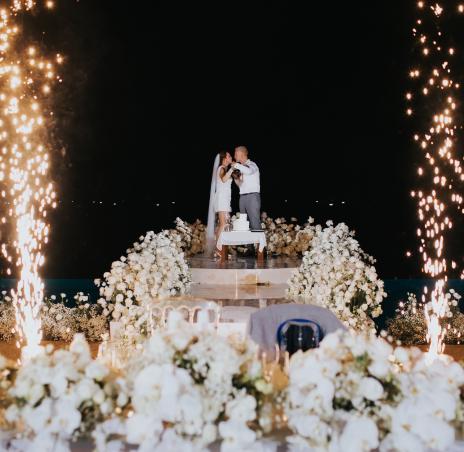 молодожены и декор 37