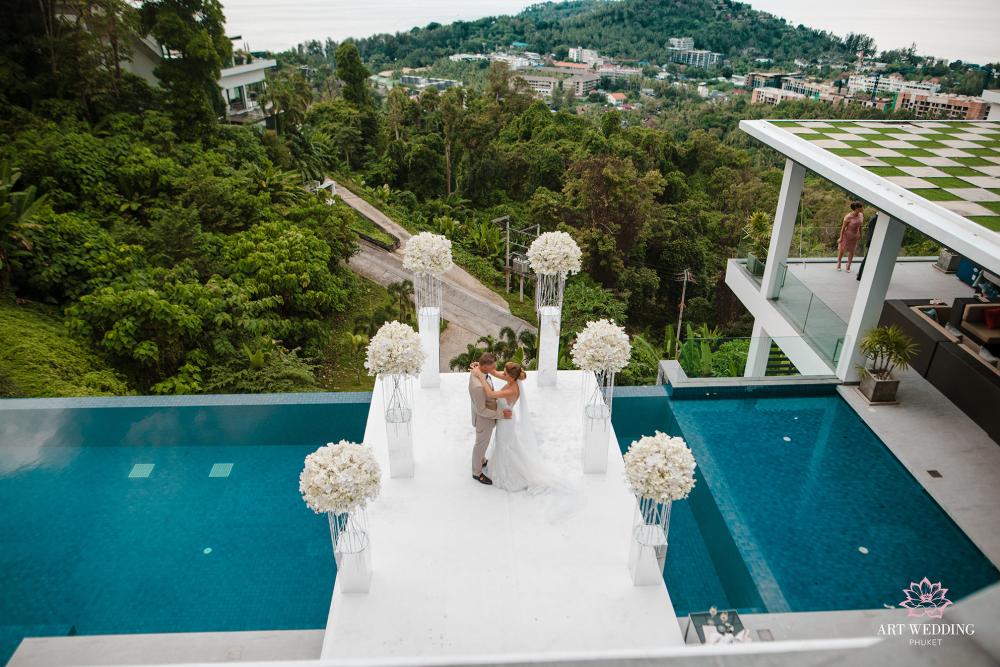 молодожены и декор