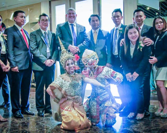 заказать Khon Thai in the small show на Пхукет