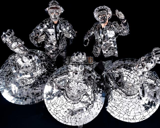 заказать Mirror Dance на Пхукет