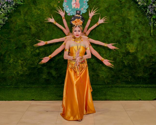 заказать Goddess of Mercy with Thousand Hand на Пхукет