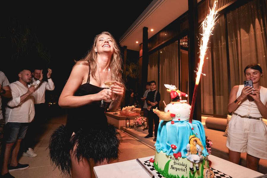 Alice in Wonderland themed Birthday party