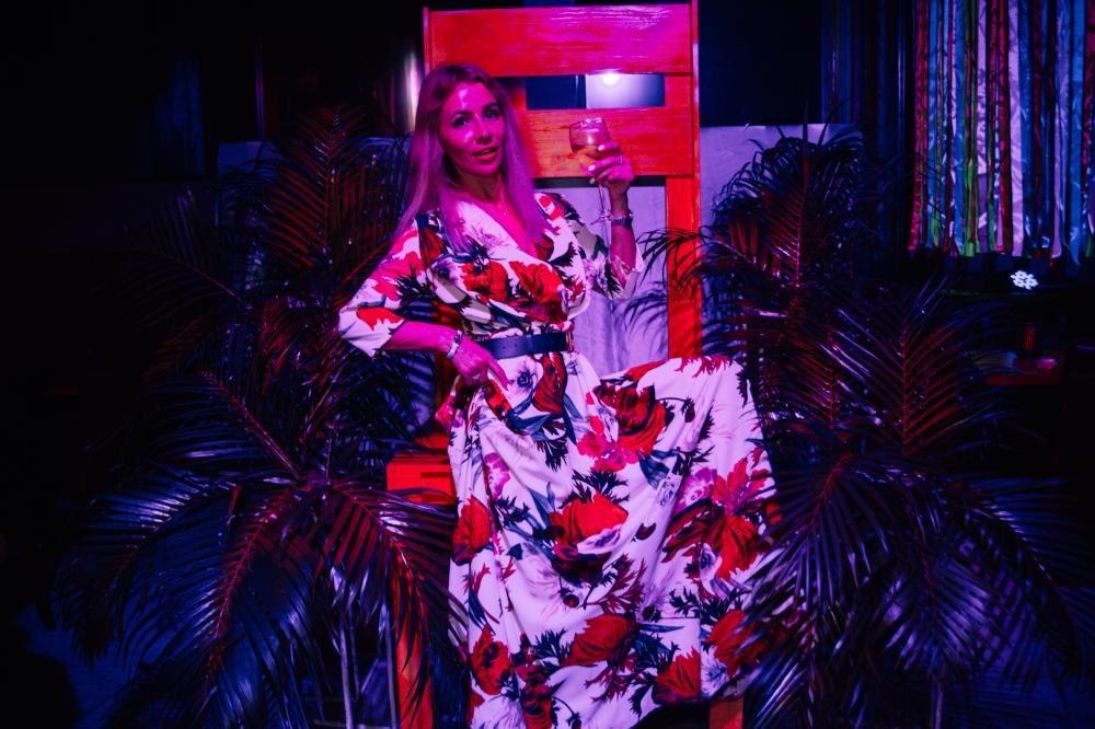 гость и фотозона