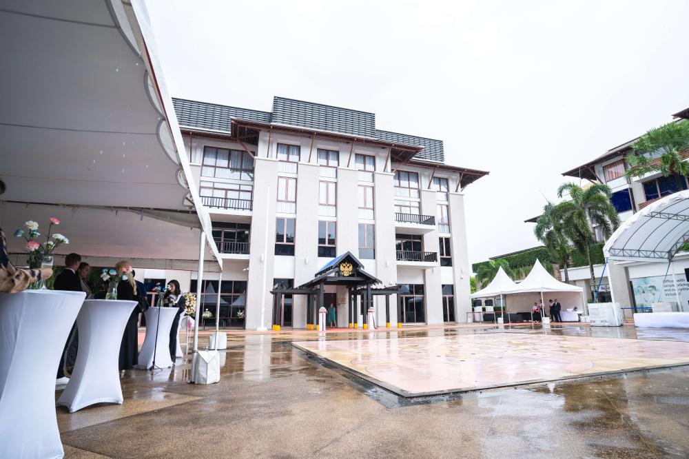 Генеральное консульство РФ