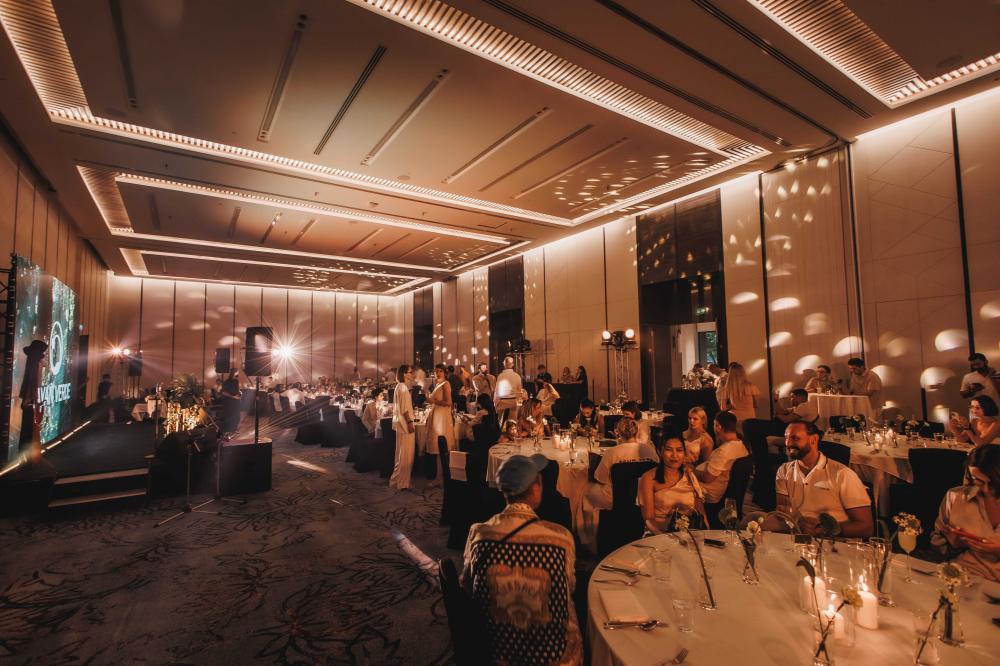 гости и декор