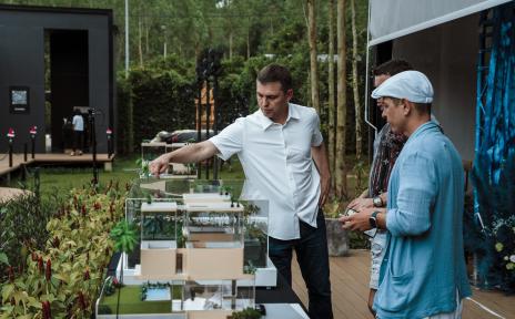 работники 16