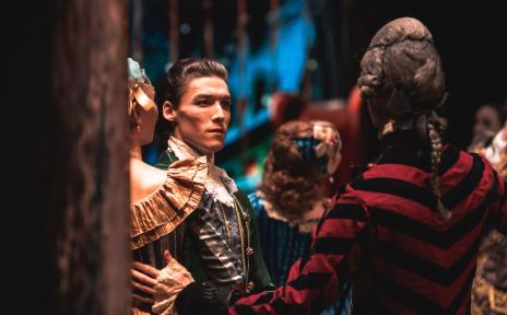 артисты на сцене 12