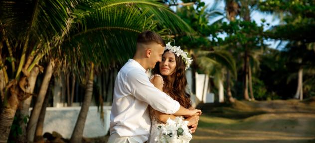 молодожены 55