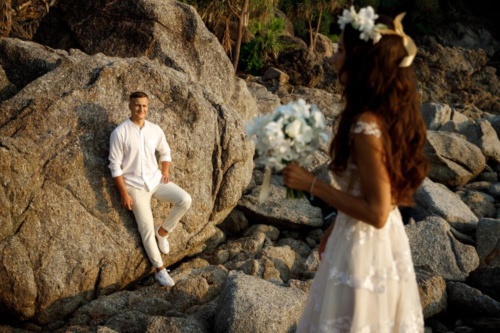 молодожены