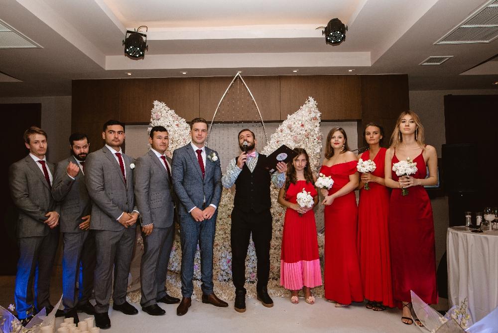 гости и жених