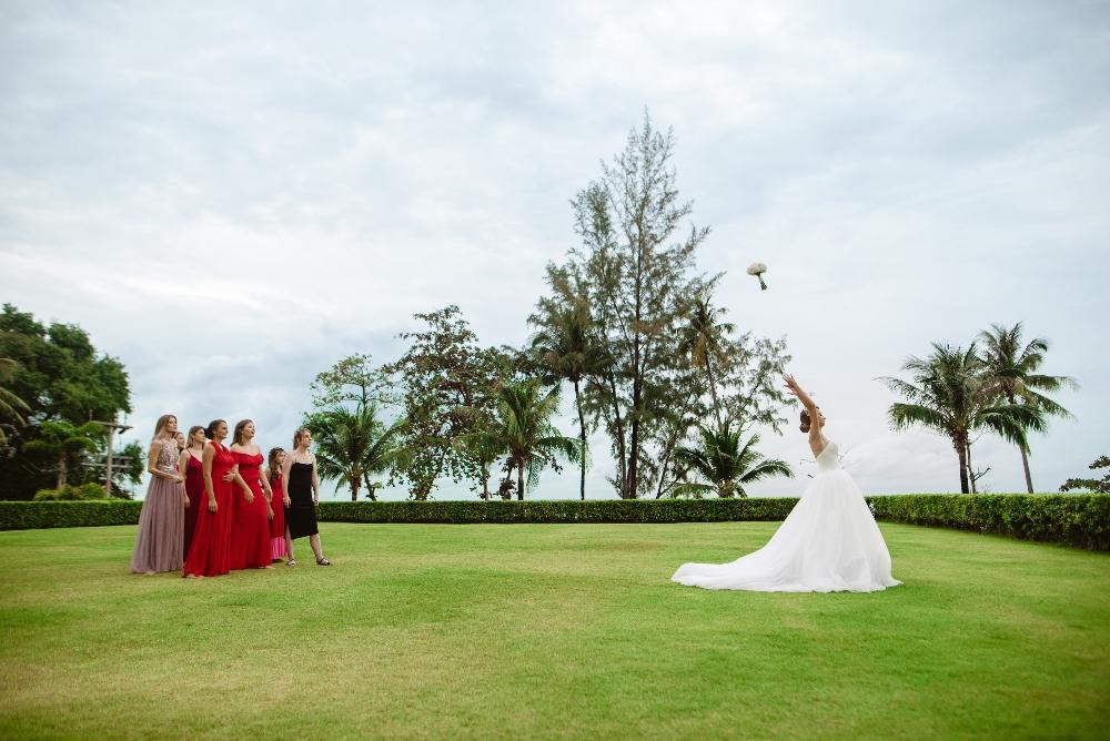 невеста и гости