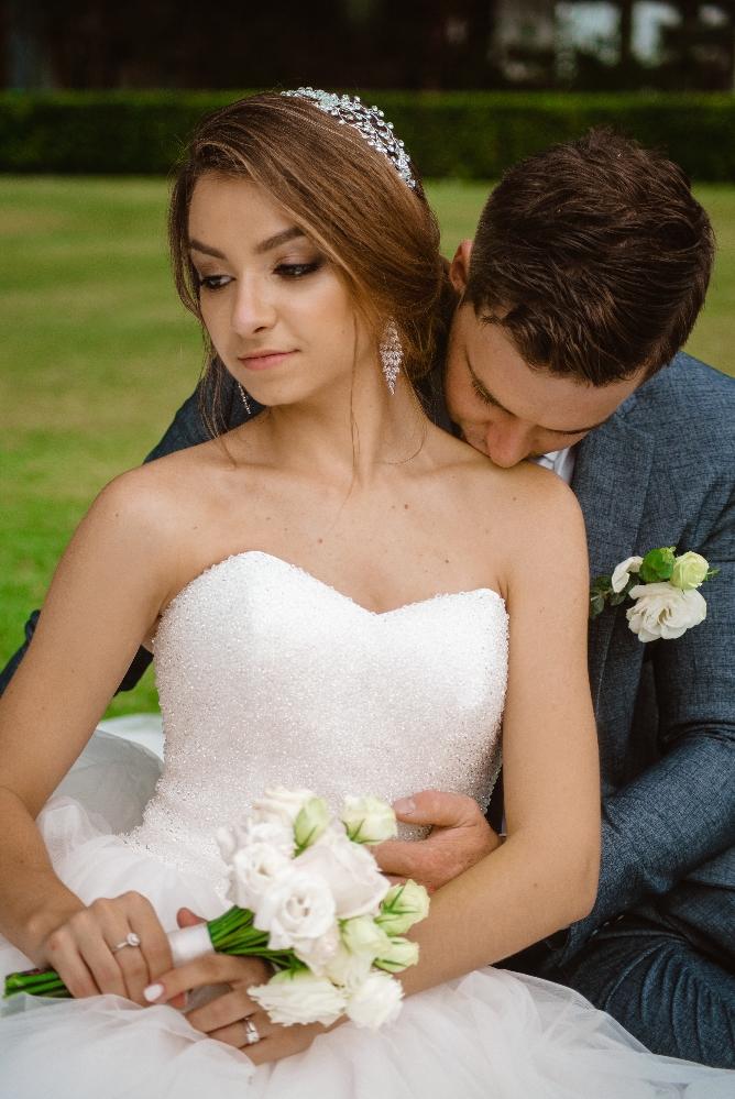 невеста и жених