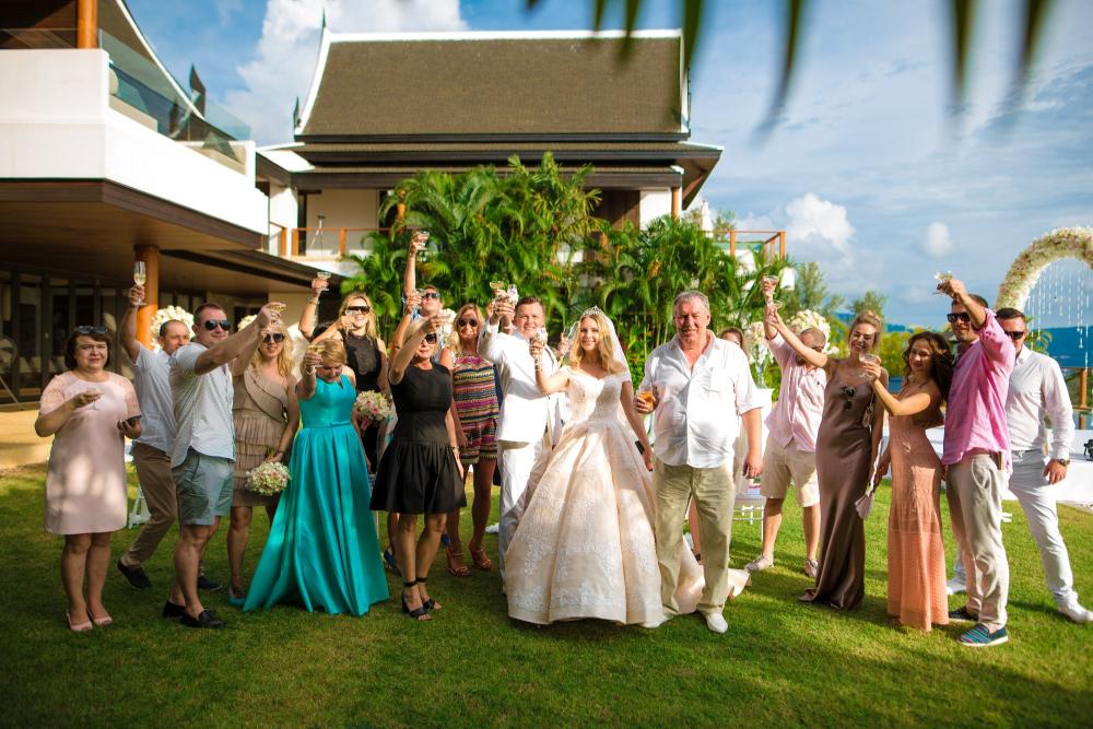 жених и невеста и гости