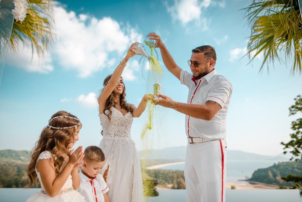 невеста и жених