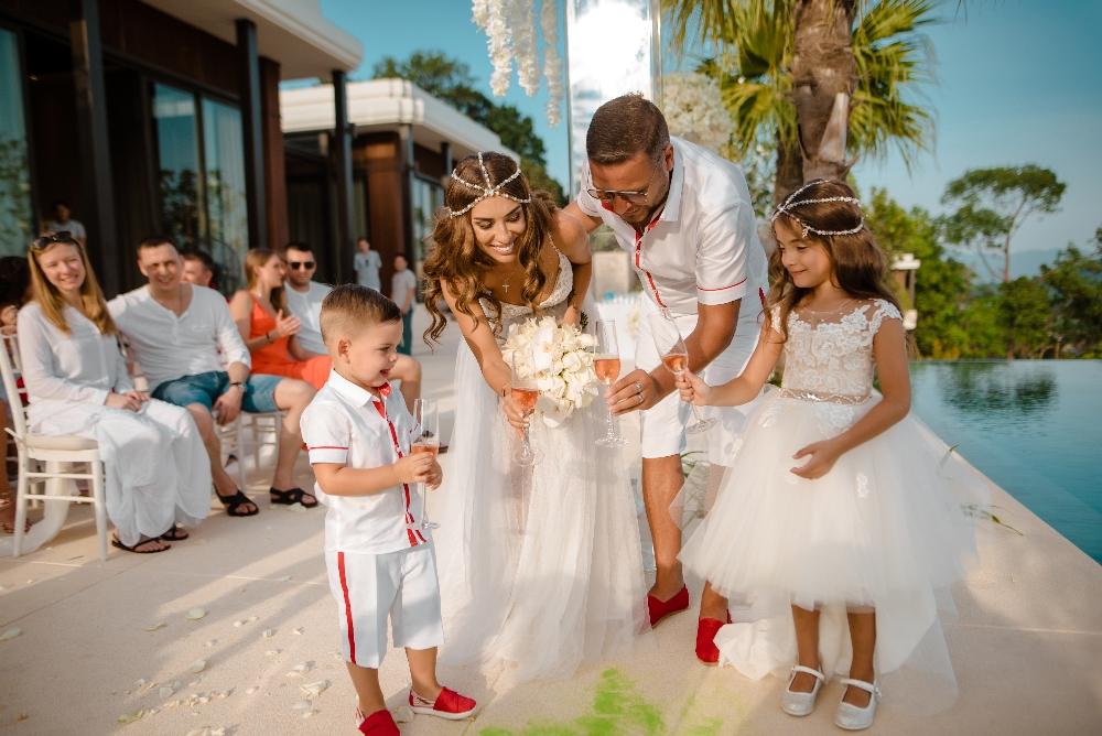 невеста и жених