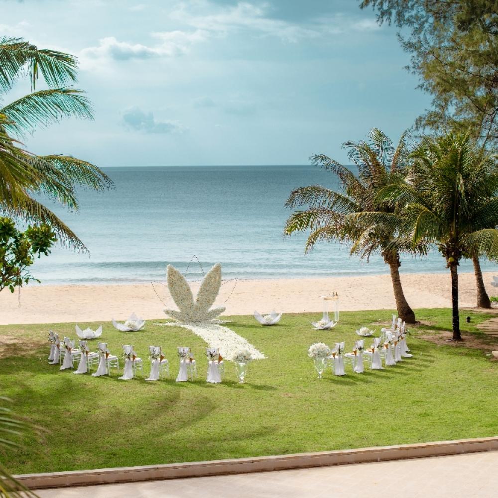 Wedding at Natai Beachfront villa