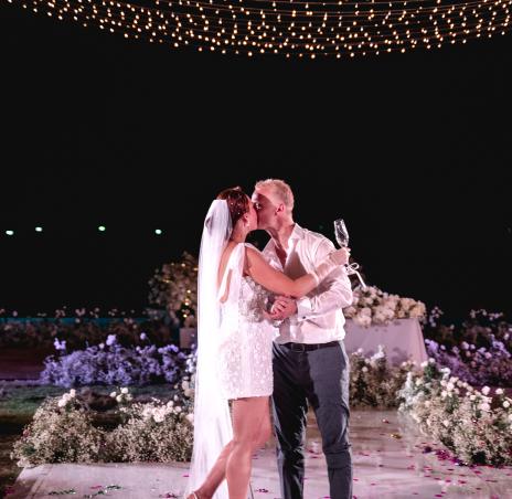 молодожены 53