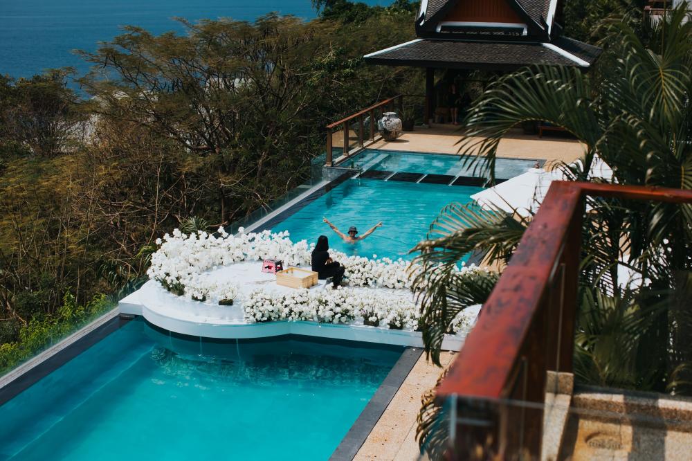 бассейн и декор