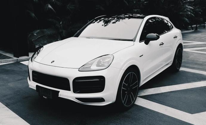 Porsche Cayenne Coupe 959 2021